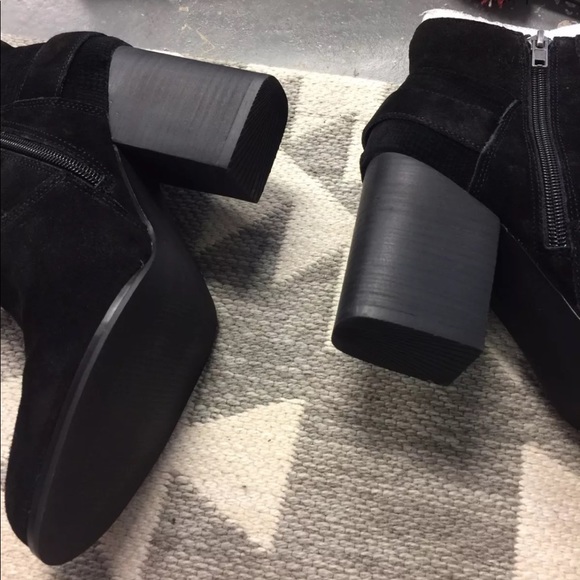 Sbicca Suede Black buckle Booties various sizes LAST FINAL PRICE SALE - Picture 2 of 7